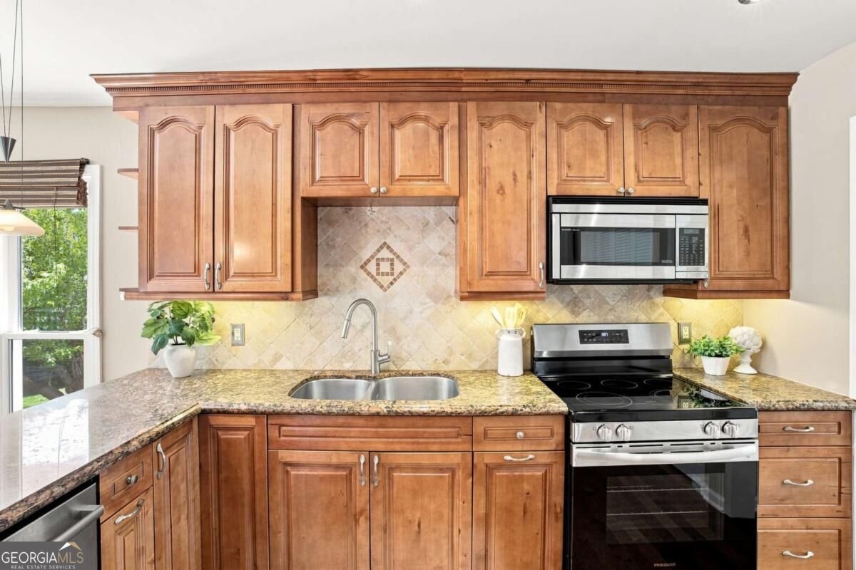5008 Sandyhook Court Acworth - Photo 10