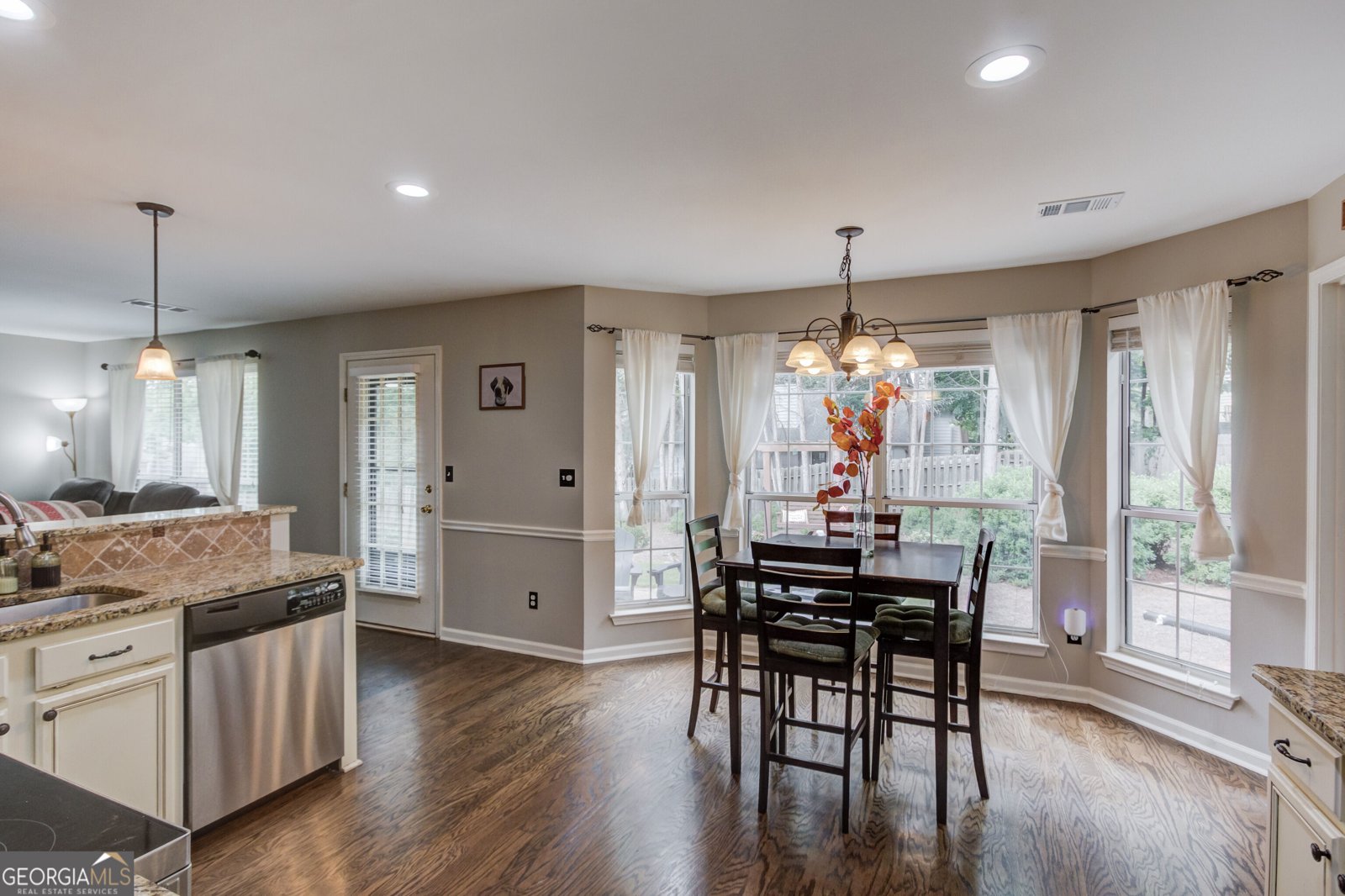 2552 Crofton Court Suwanee - Photo 9