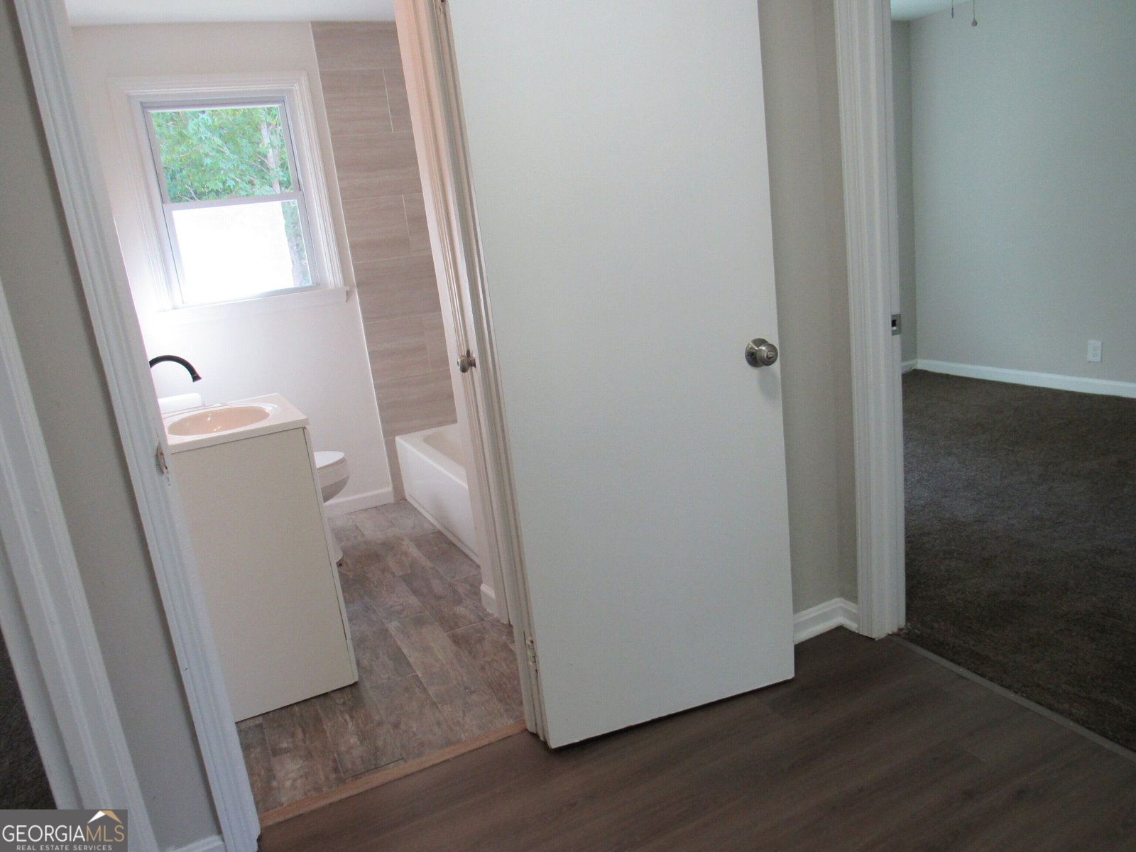 1616 Mathis Circle Macon - Photo 17