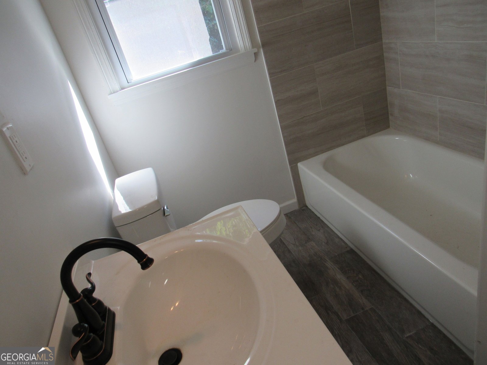 1616 Mathis Circle Macon - Photo 18