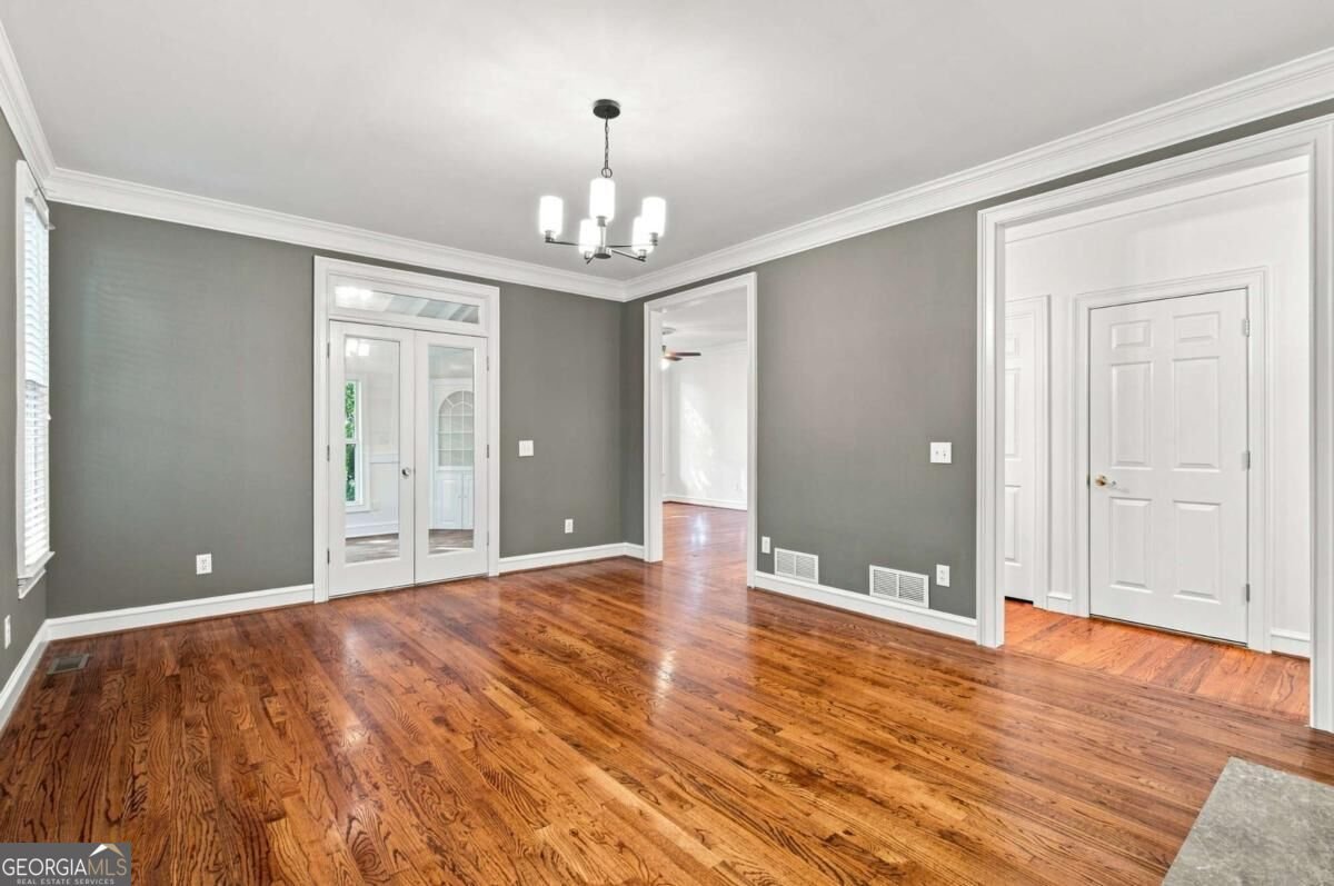 1593 Walkway Court Lilburn - Photo 18