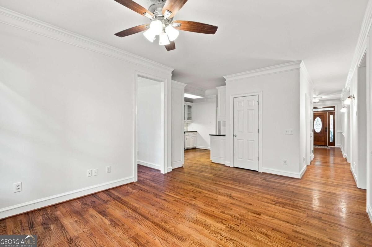 1593 Walkway Court Lilburn - Photo 19