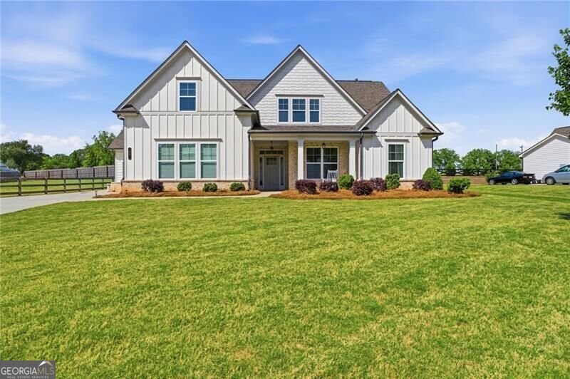 77 Wallace Drive Winder - main photo