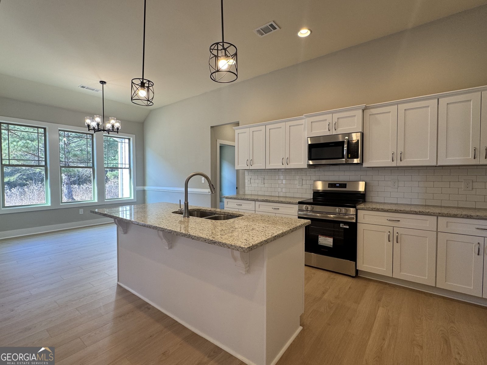 175 Country World Drive Macon - Photo 9