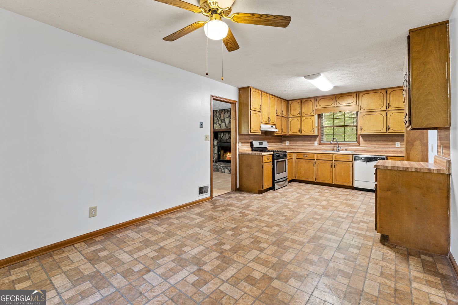 212 Farmbrook Parkway Stockbridge - Photo 11