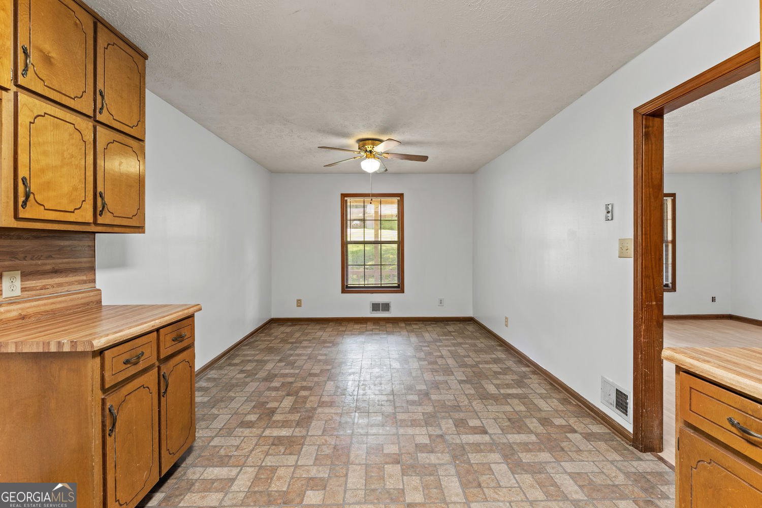 212 Farmbrook Parkway Stockbridge - Photo 12