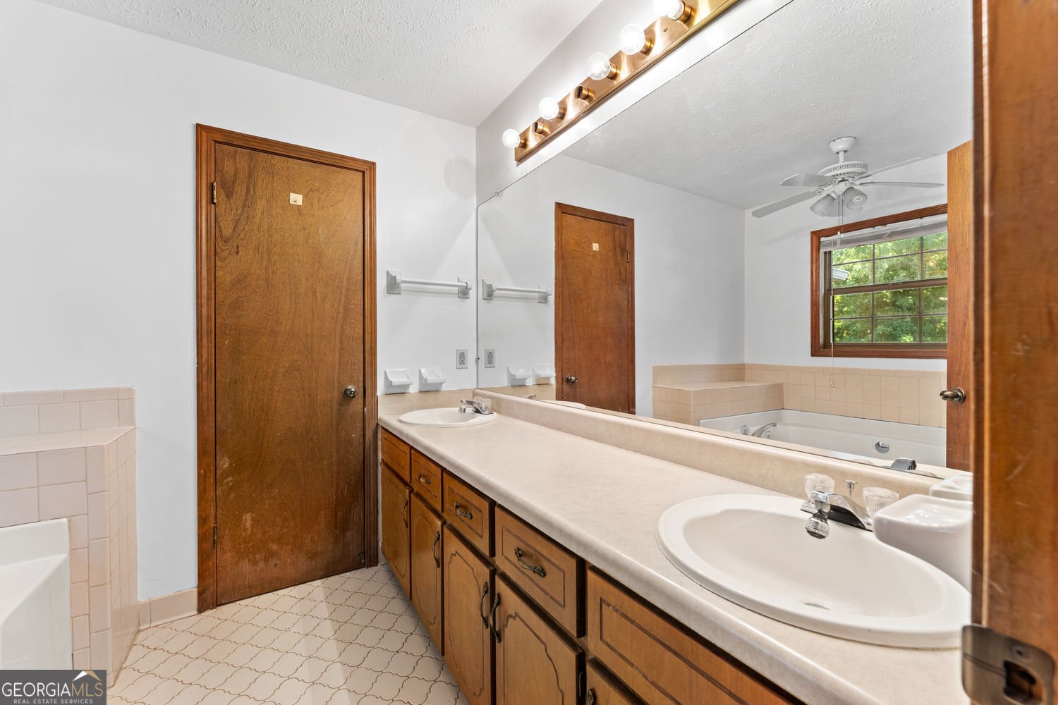 212 Farmbrook Parkway Stockbridge - Photo 17