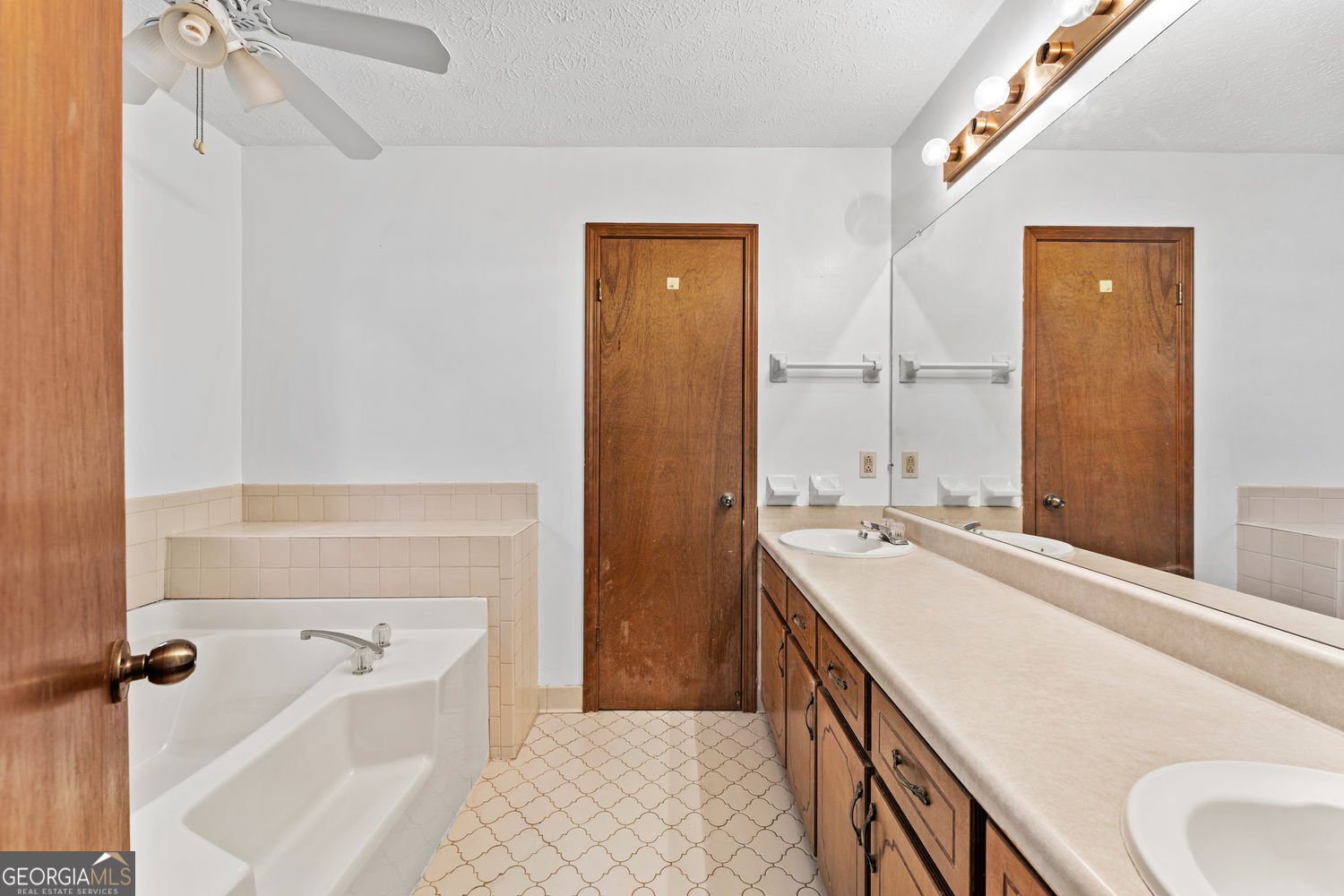 212 Farmbrook Parkway Stockbridge - Photo 18