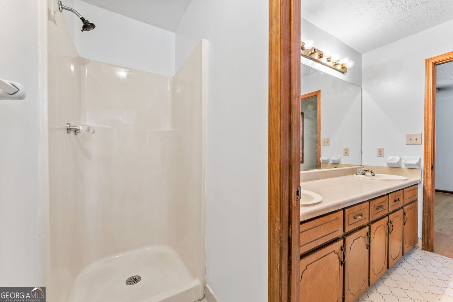 212 Farmbrook Parkway Stockbridge - Photo 9