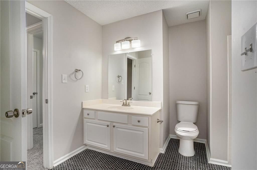 322 Fernhill Court Jonesboro - Photo 32