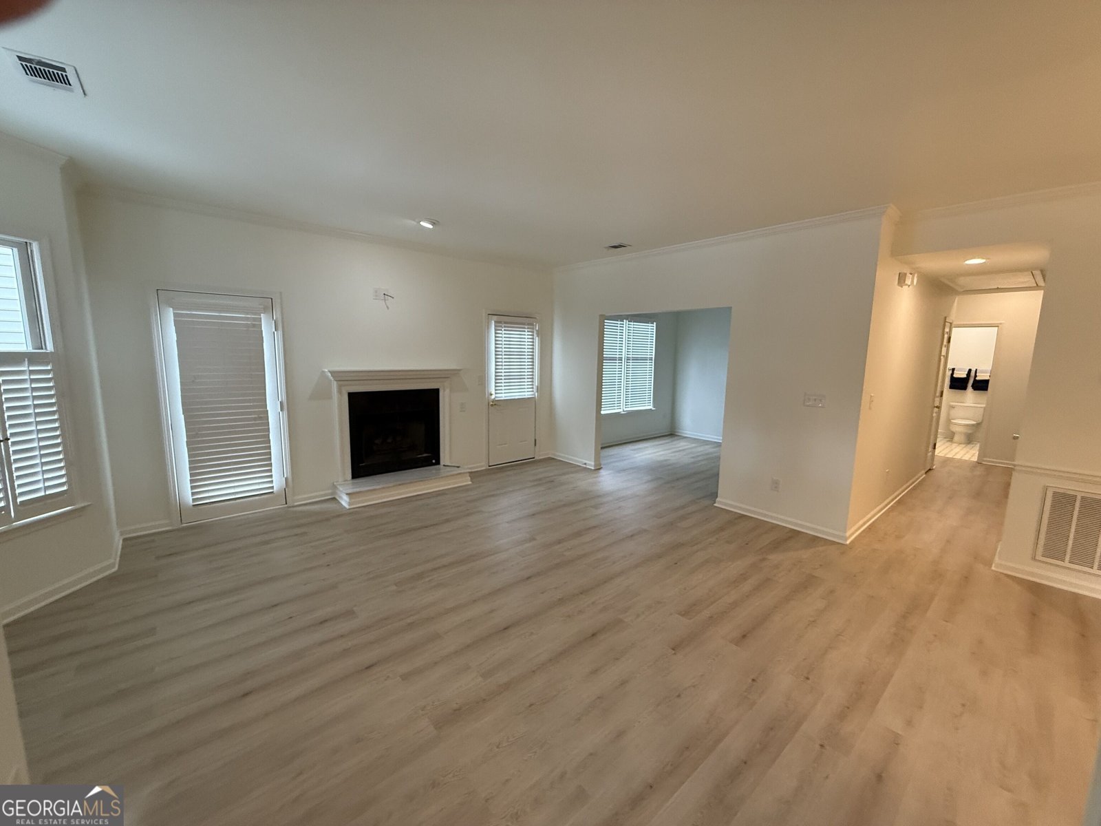 183 Victoria Way Roswell - Photo 9