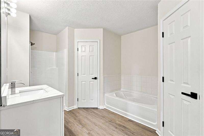 1335 Saint Isabella Court Locust Grove - Photo 13