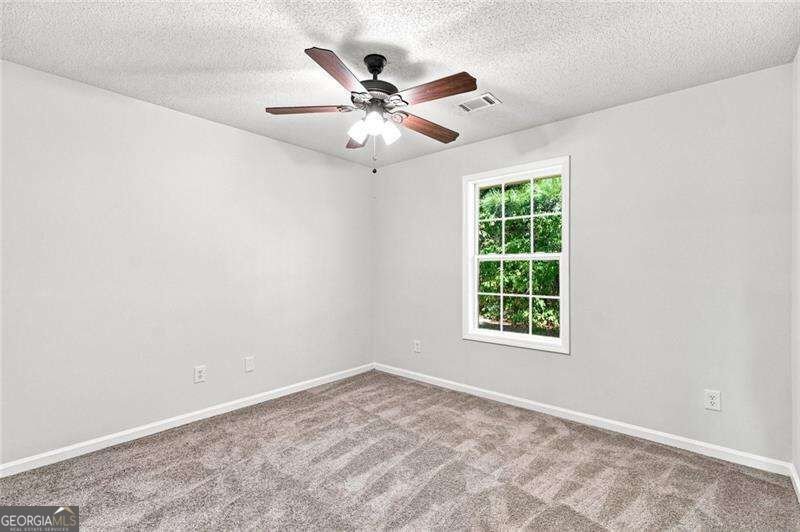 1335 Saint Isabella Court Locust Grove - Photo 18