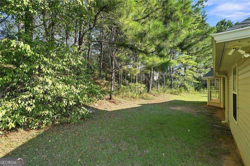 1335 Saint Isabella Court Locust Grove - Photo 24