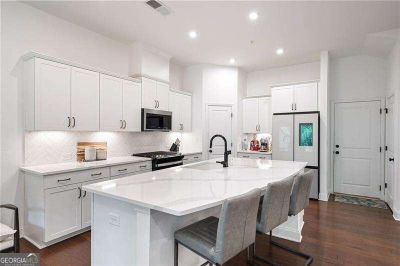 203 Holden Way Woodstock - Photo 11
