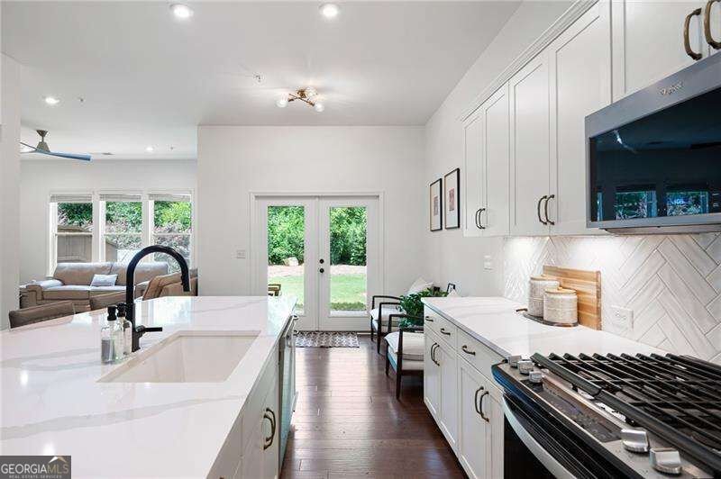 203 Holden Way Woodstock - Photo 13