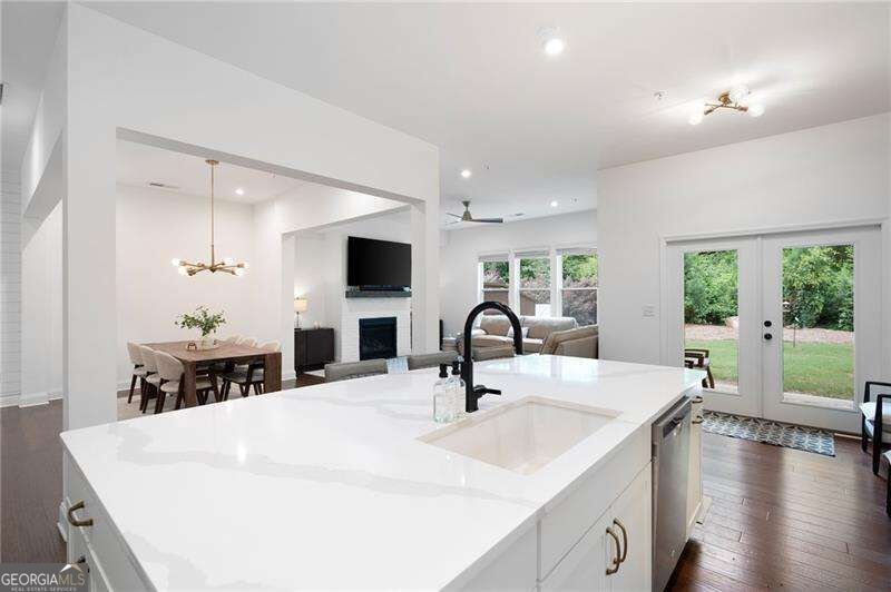 203 Holden Way Woodstock - Photo 14