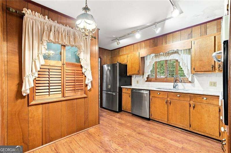 327 Green Drive Canton - Photo 14