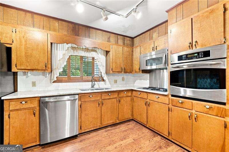 327 Green Drive Canton - Photo 17