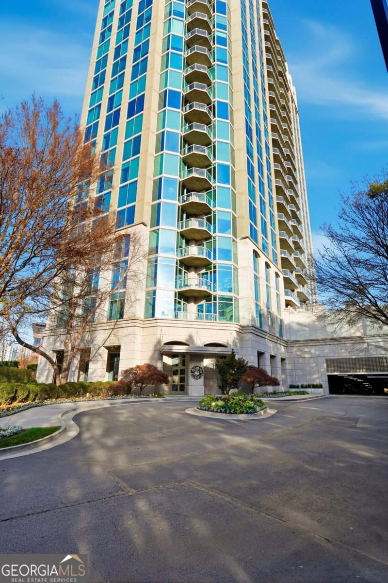 2795 Peachtree Road Atlanta - main photo
