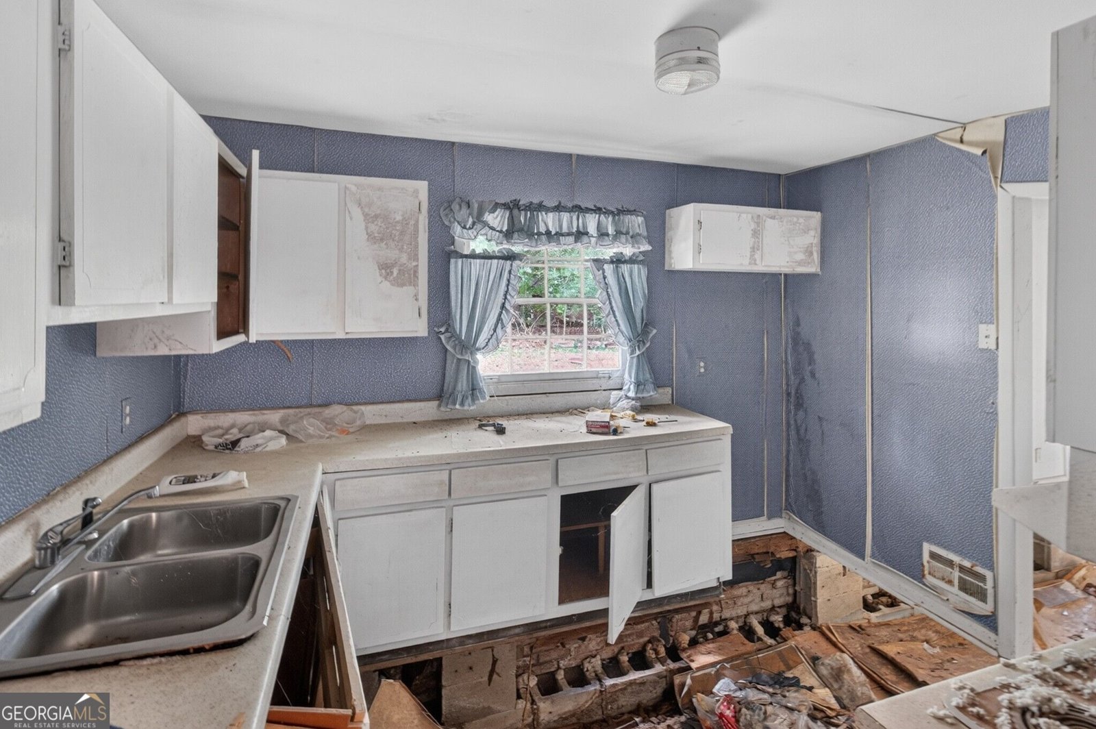 526 Stonewood Drive Stone Mountain - Photo 17