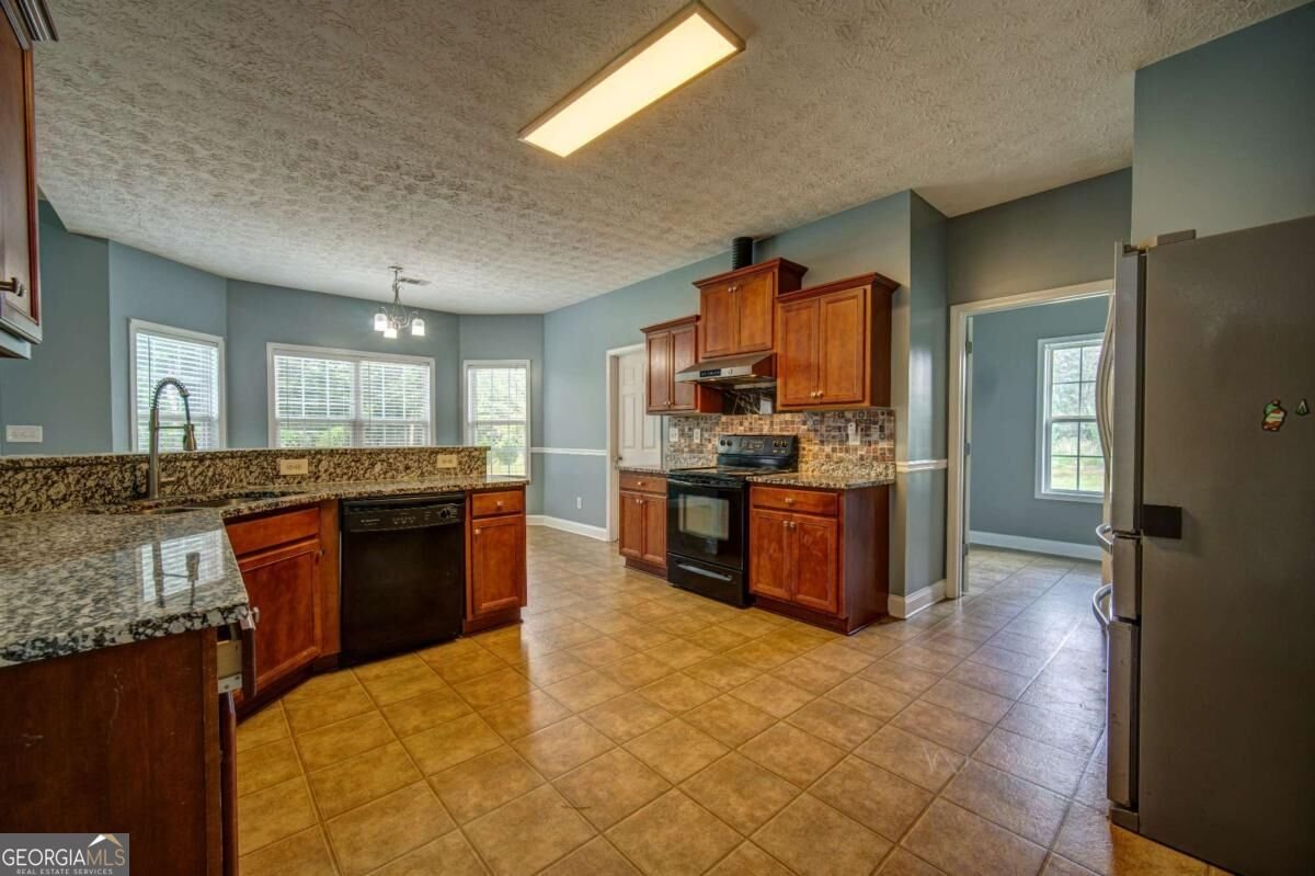 249 Hedgewood Drive Hampton - Photo 16