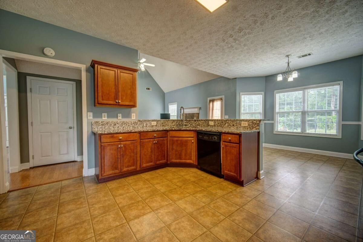 249 Hedgewood Drive Hampton - Photo 18