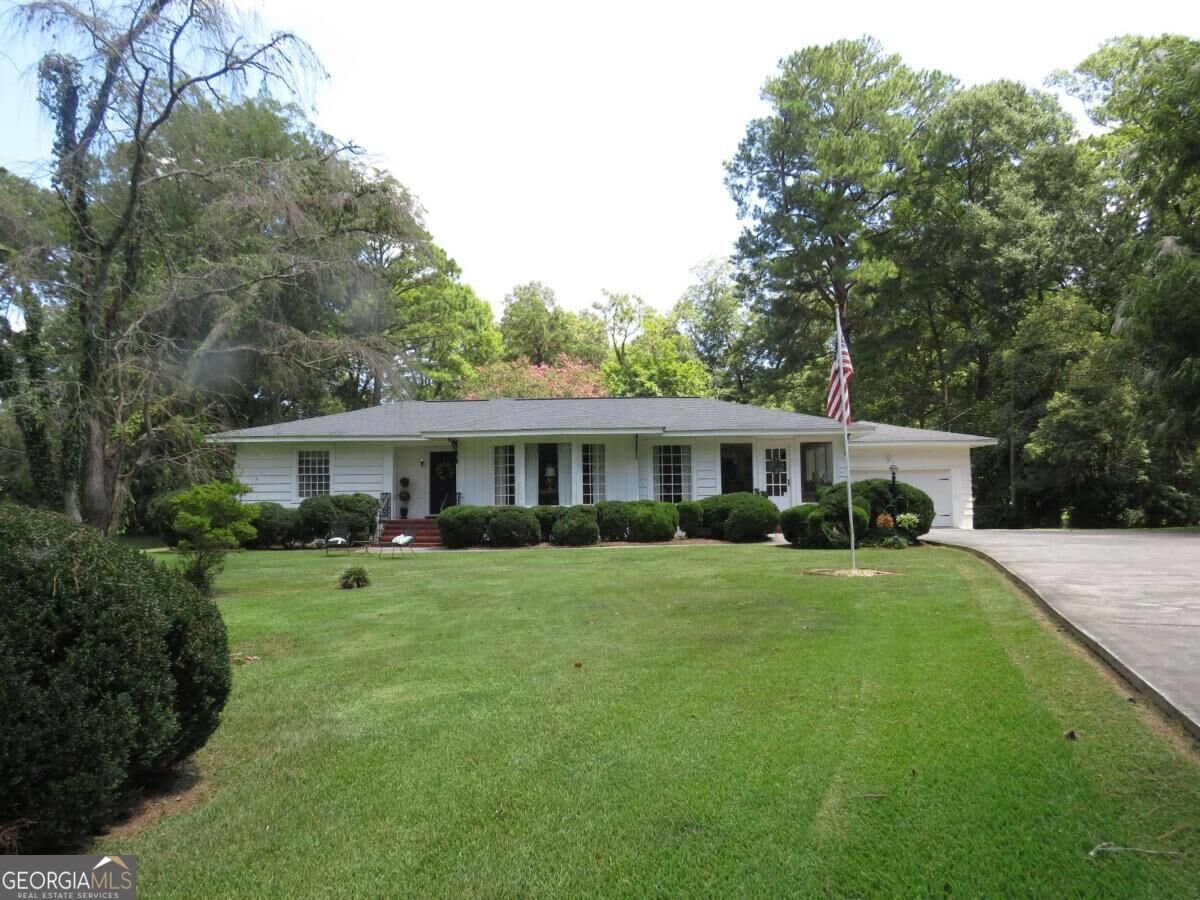 440 Cave Spring Street Cedartown - main photo