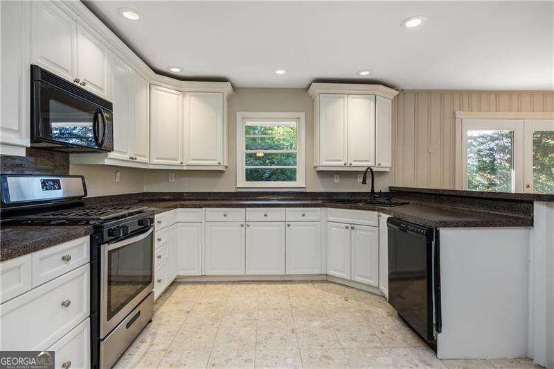 535 Valley Lane Atlanta - Photo 8