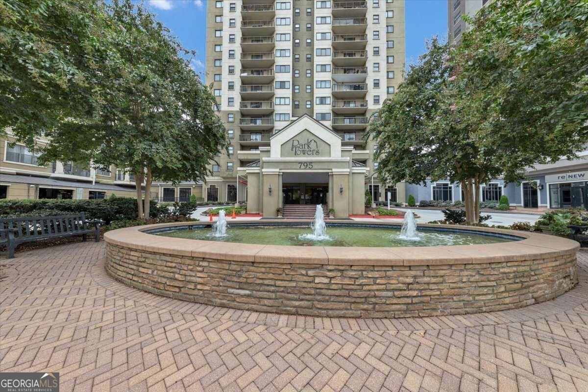 799 Hammond Drive Sandy Springs - main photo
