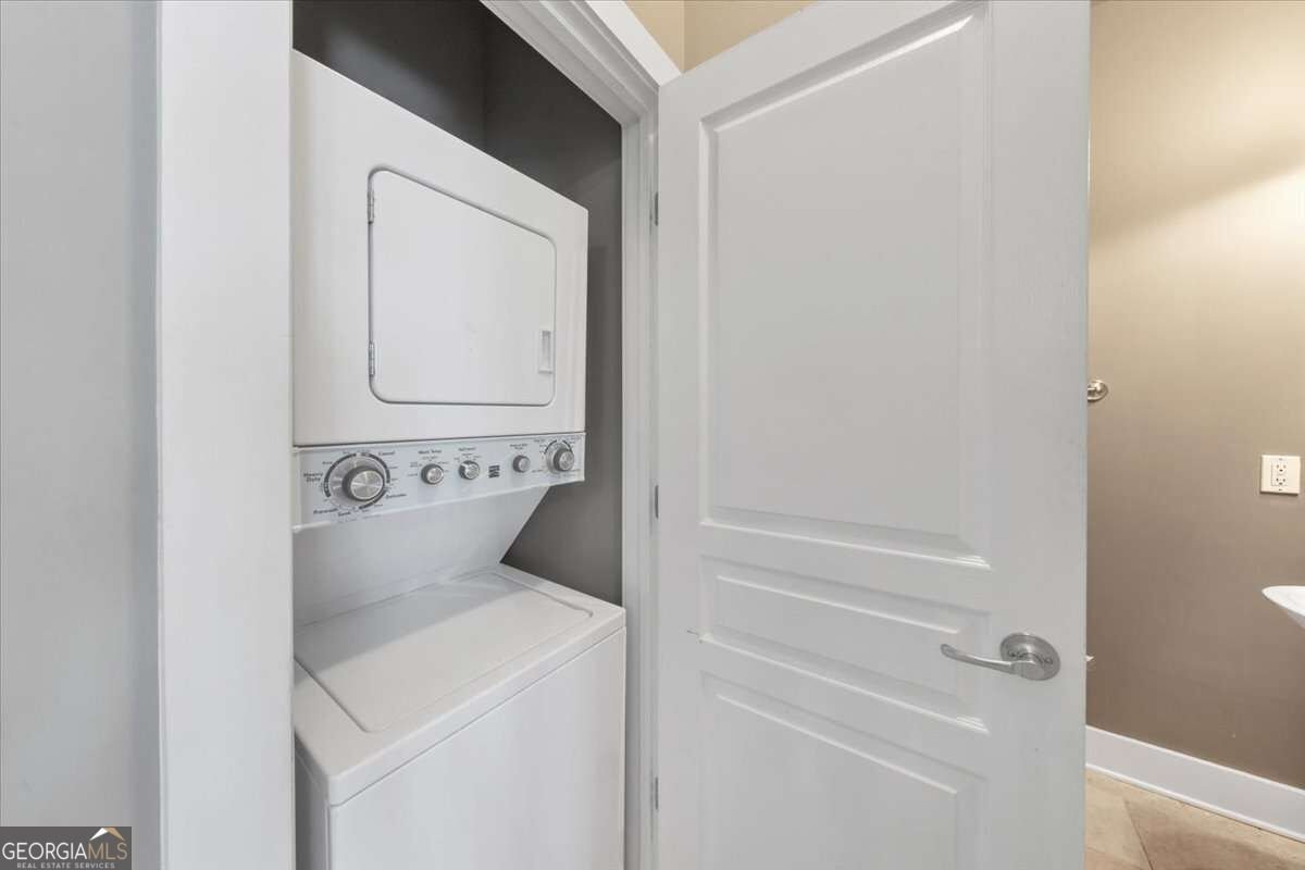 799 Hammond Drive Sandy Springs - Photo 17
