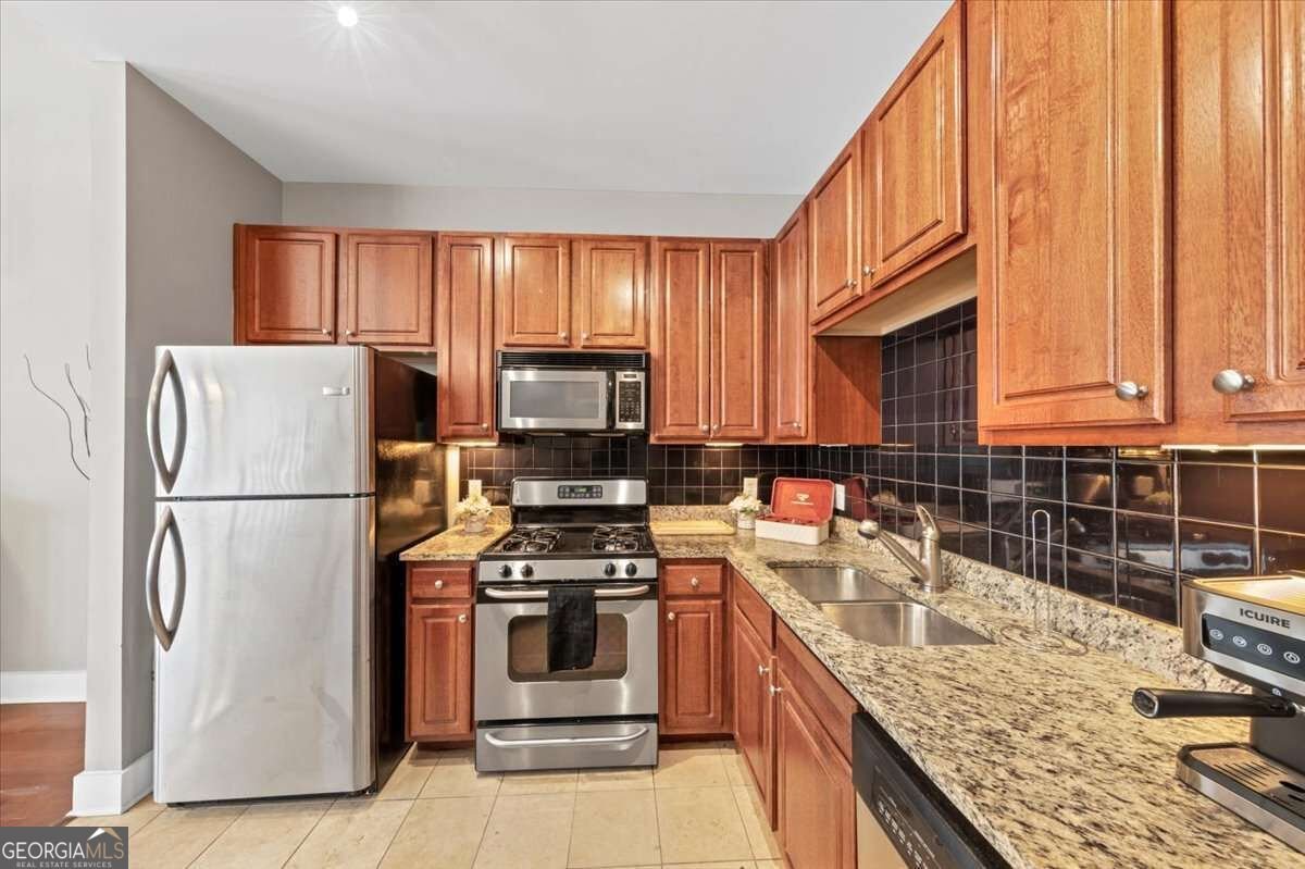 799 Hammond Drive Sandy Springs - Photo 6