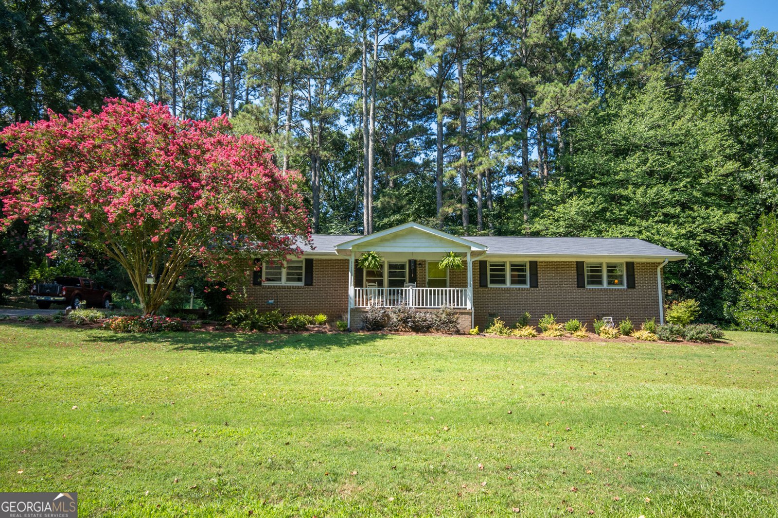 192 Brownwood Drive Hull - main photo