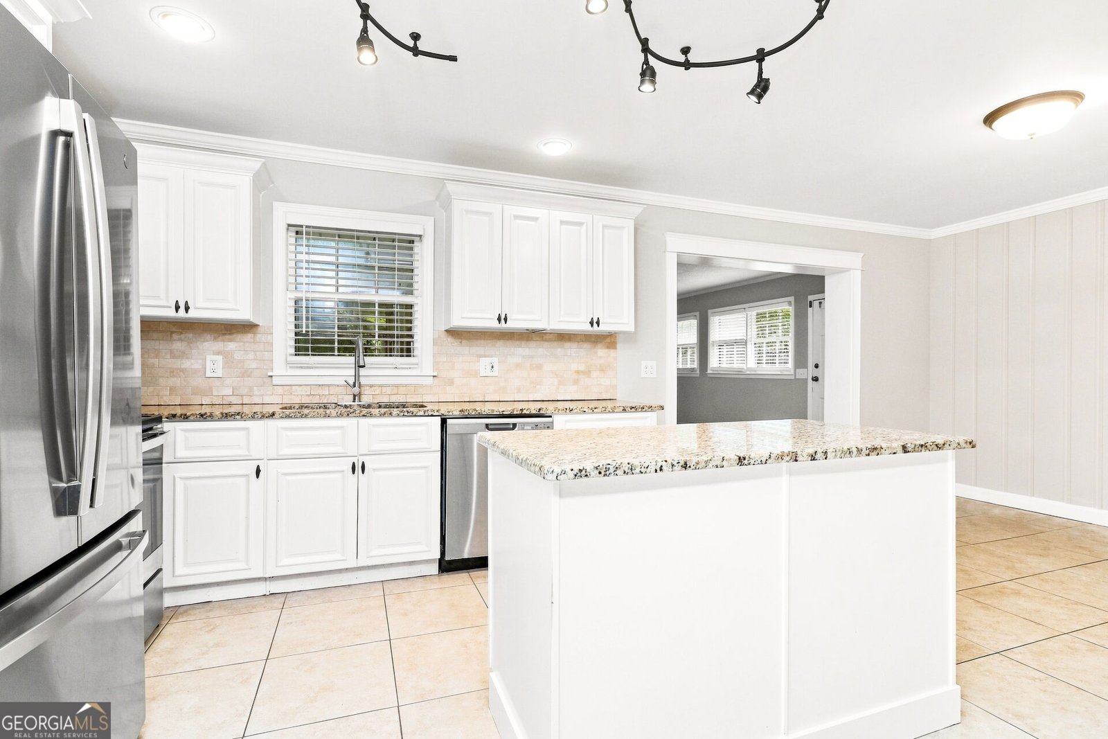 2321 Hollyridge Drive Marietta - Photo 8