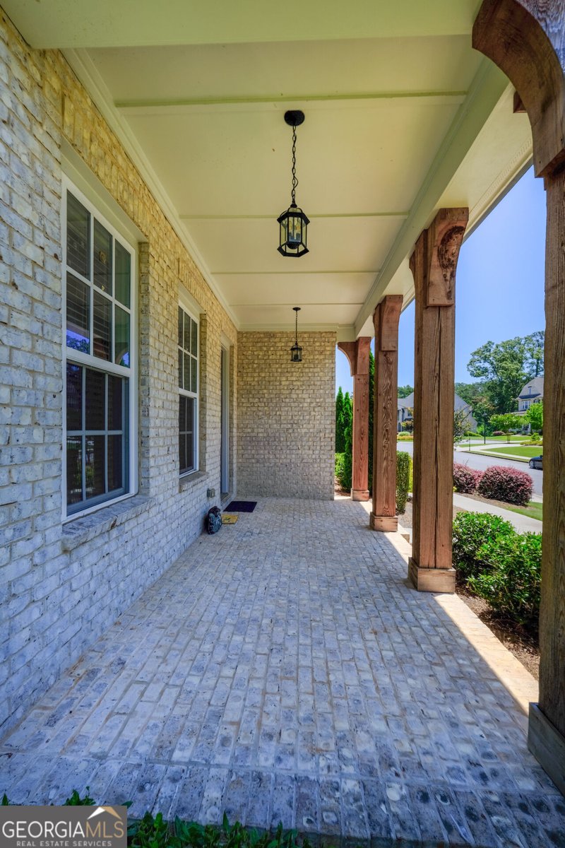 5048 Dinant Drive Johns Creek - Photo 8