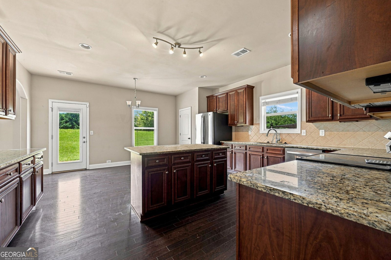 3681 Guinevere Trace Douglasville - Photo 7