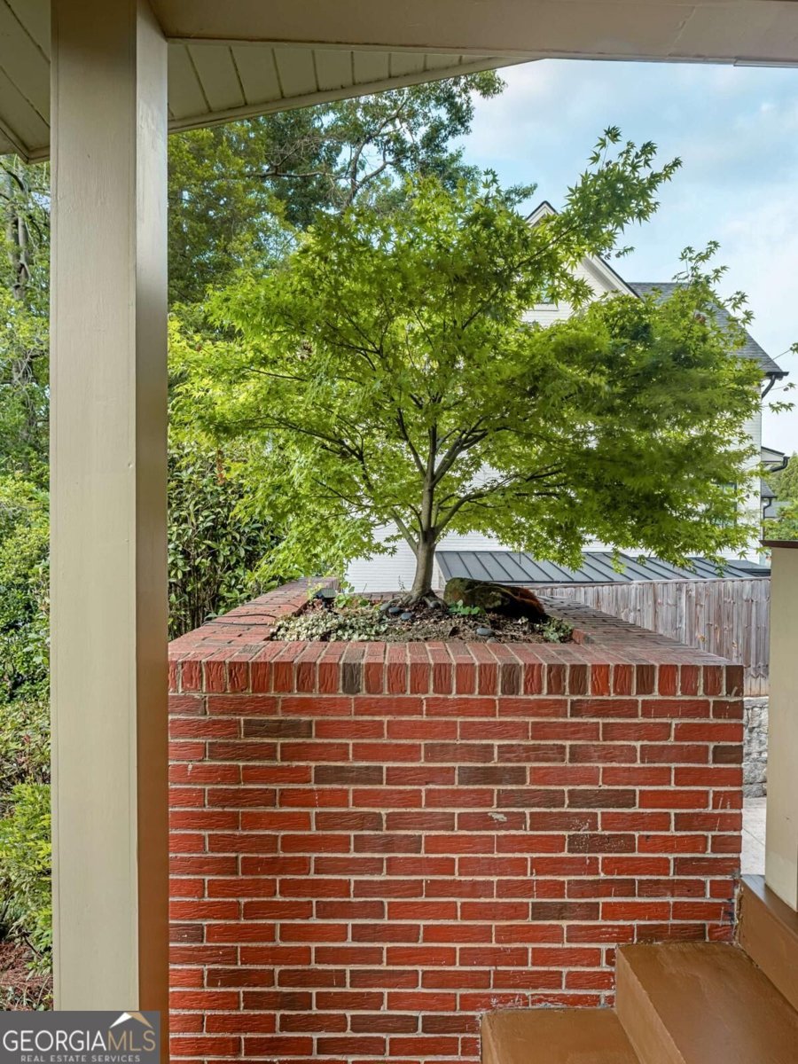 1719 Barnesdale Way Atlanta - Photo 8