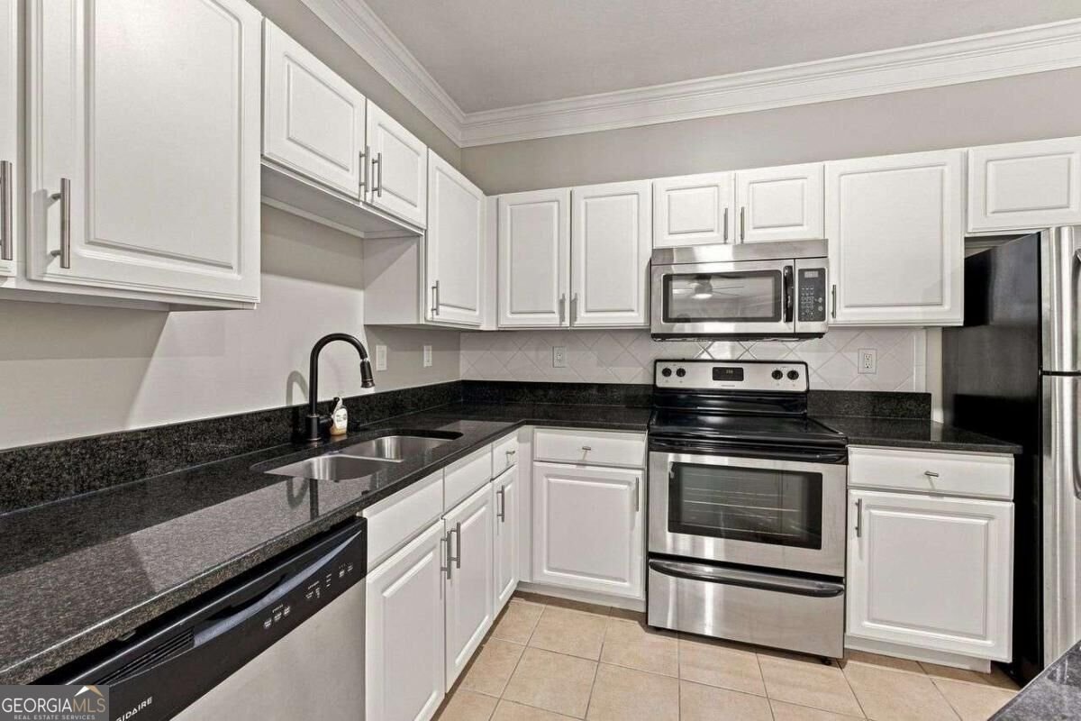 1850 Cotillion Drive Atlanta - Photo 10