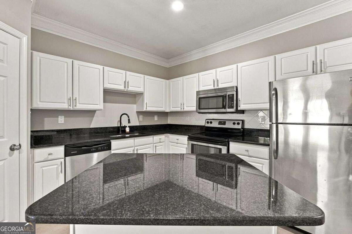 1850 Cotillion Drive Atlanta - Photo 8