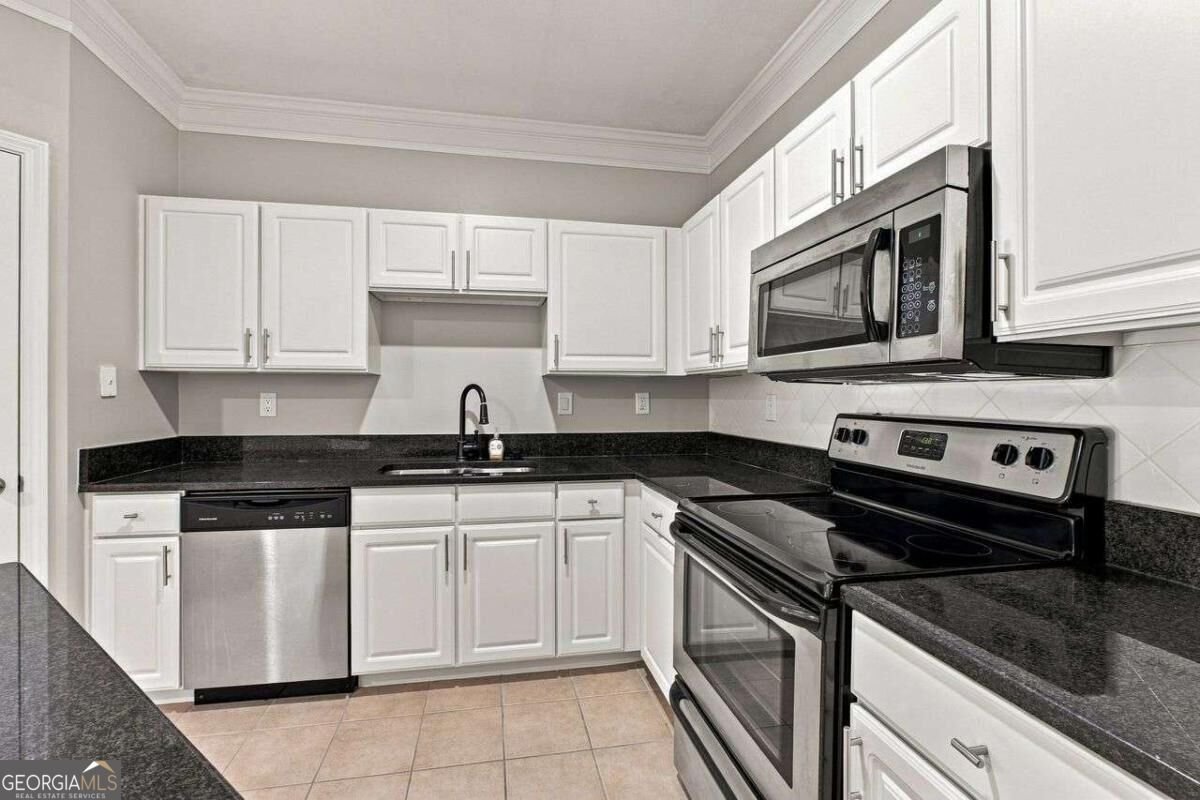 1850 Cotillion Drive Atlanta - Photo 9