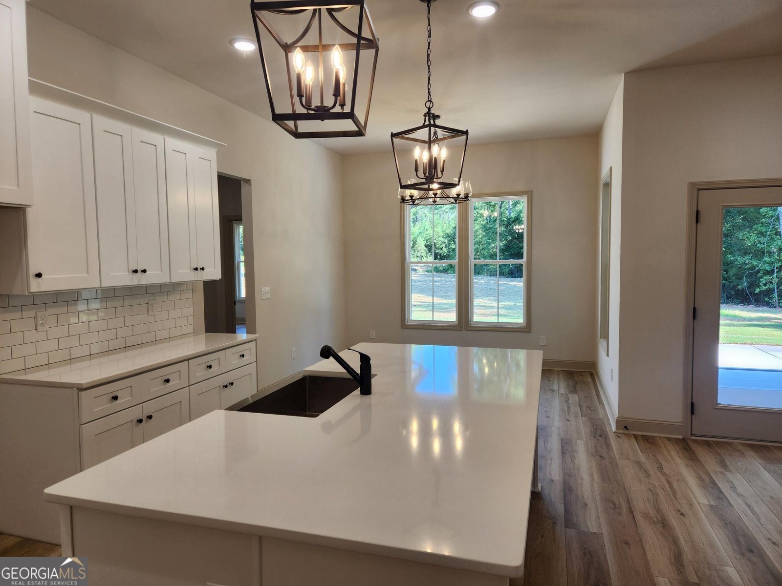 642 Shelnut Locust Grove - Photo 6