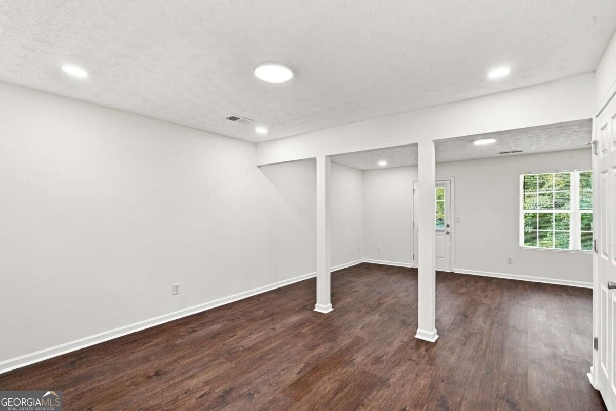 8399 Carlington Lane Jonesboro - Photo 10