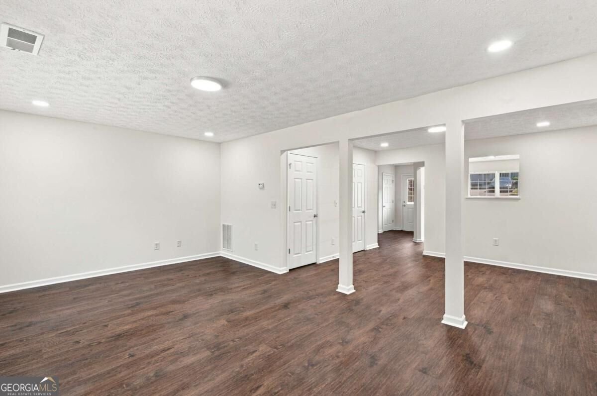 8399 Carlington Lane Jonesboro - Photo 11