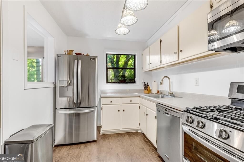 605 Dunbar Drive Atlanta - Photo 10
