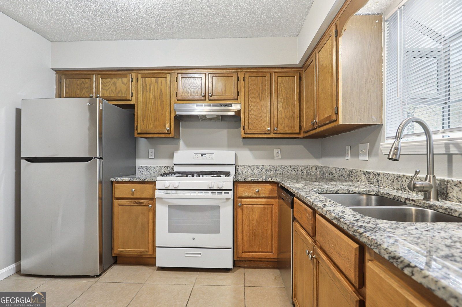 1586 Elizabeth Lane Hampton - Photo 10