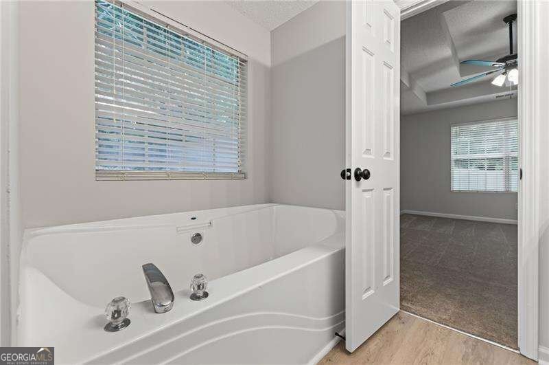 159 Drake Way Stockbridge - Photo 27