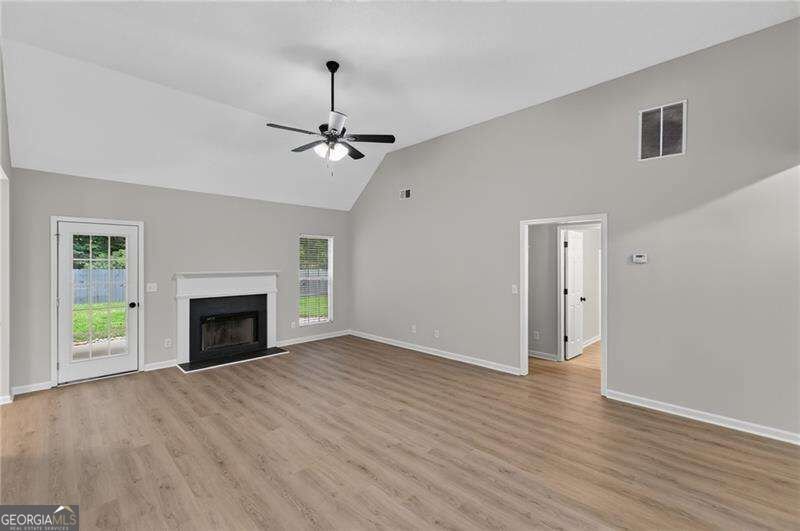 159 Drake Way Stockbridge - Photo 7