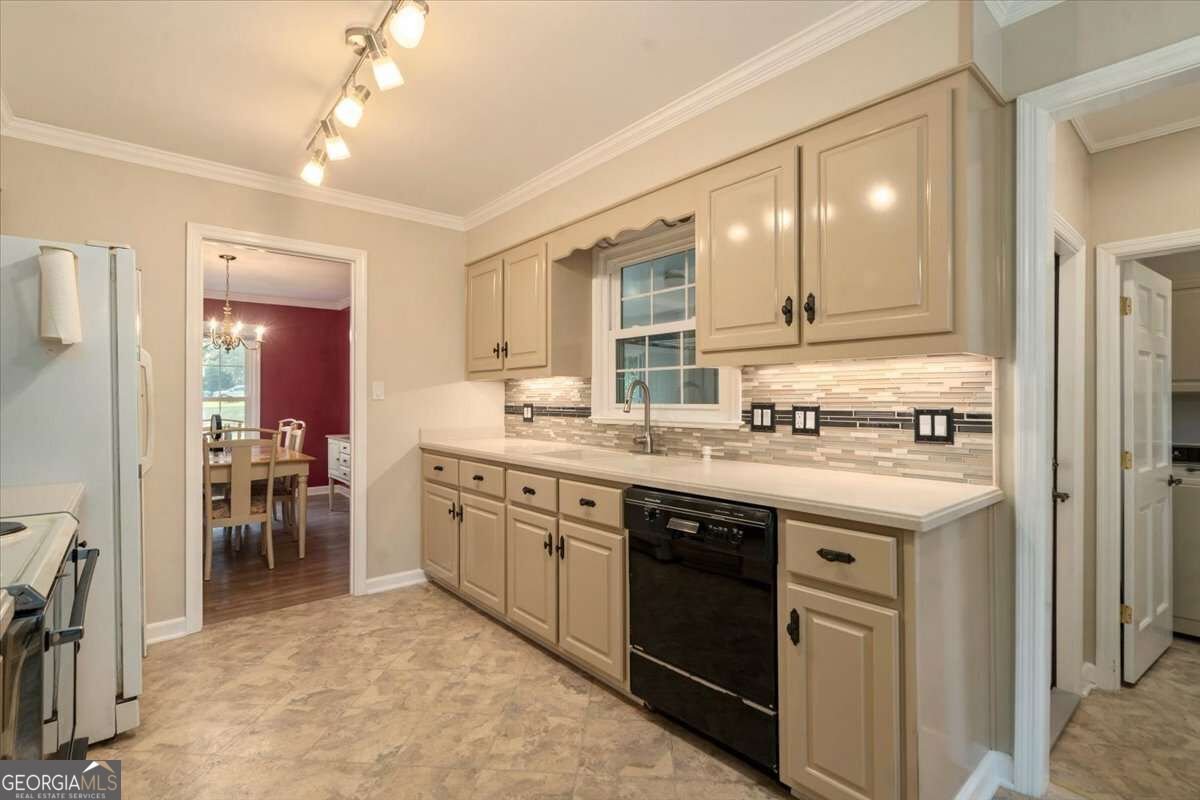 235 Sandstone Drive Athens - Photo 12