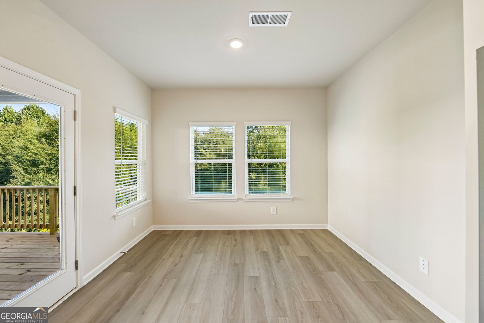 5045 Margot Way Cumming - Photo 16