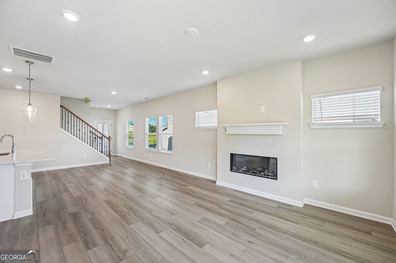 5025 Margot Way Cumming - Photo 11